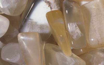 Pierre du mois de Juin